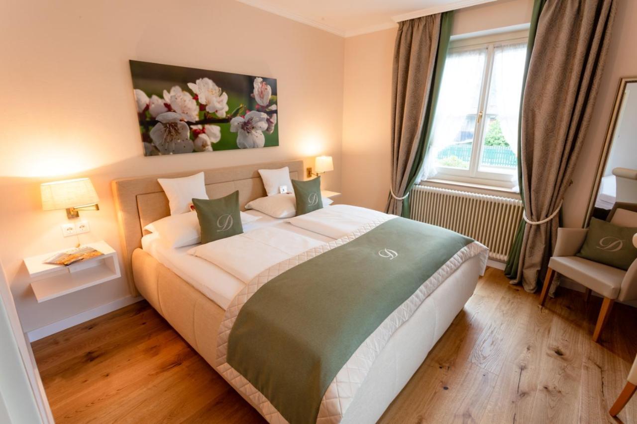 Donauhof - Hotel Garni ไวส์เซินเคียร์เชิน อินแดร์ วาคเอา ภายนอก รูปภาพ